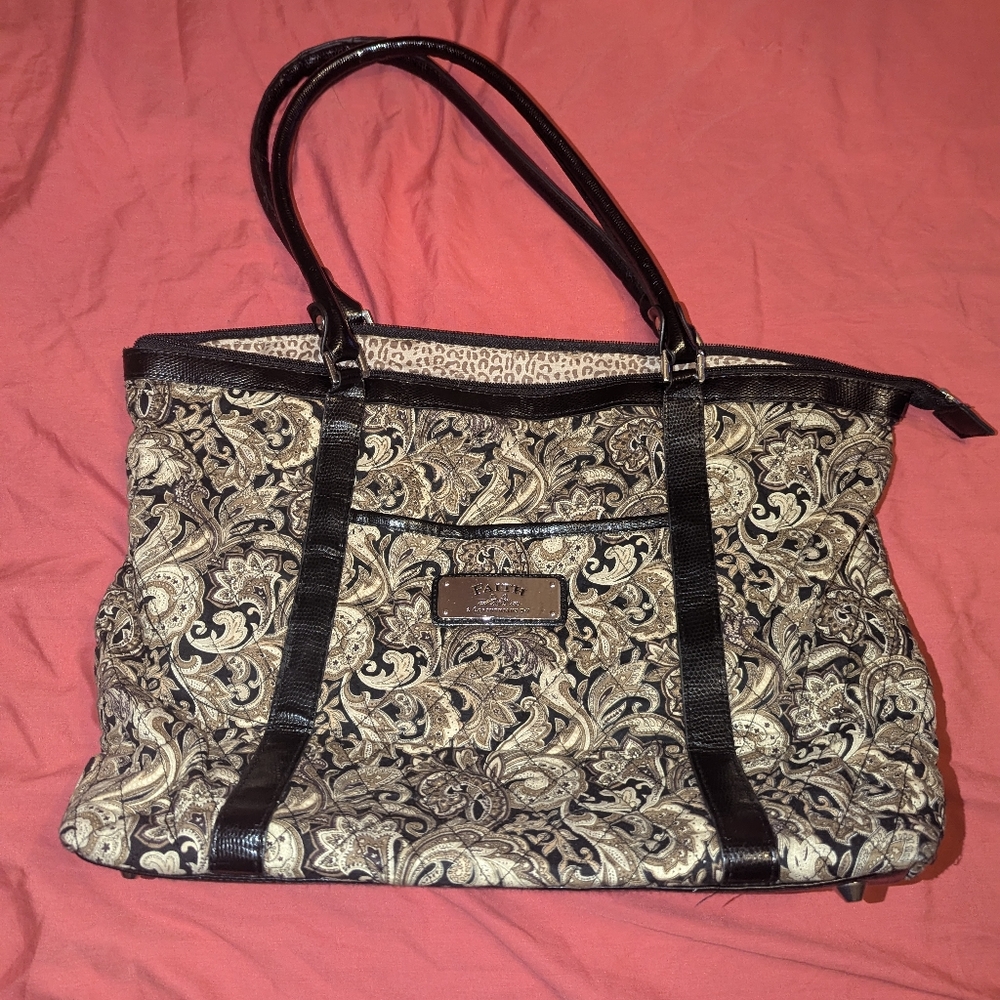 Browns & White Paisley Floral Quilted Tote